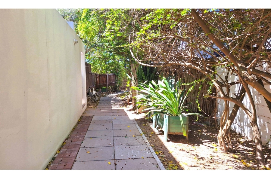 3 Bedroom Property for Sale in Hannasbaai Western Cape